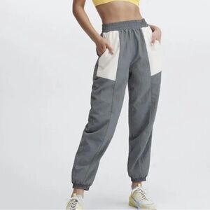 NWT 💙FABLETICS JAYLEE COLOR BLOCK TRACK PANT